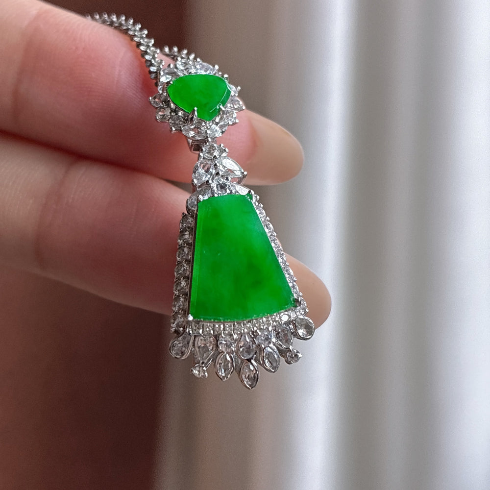 18K gold-mounted "Wu Shi Pai" (plain jade plaque) in icy-variety, fully green jadeite.