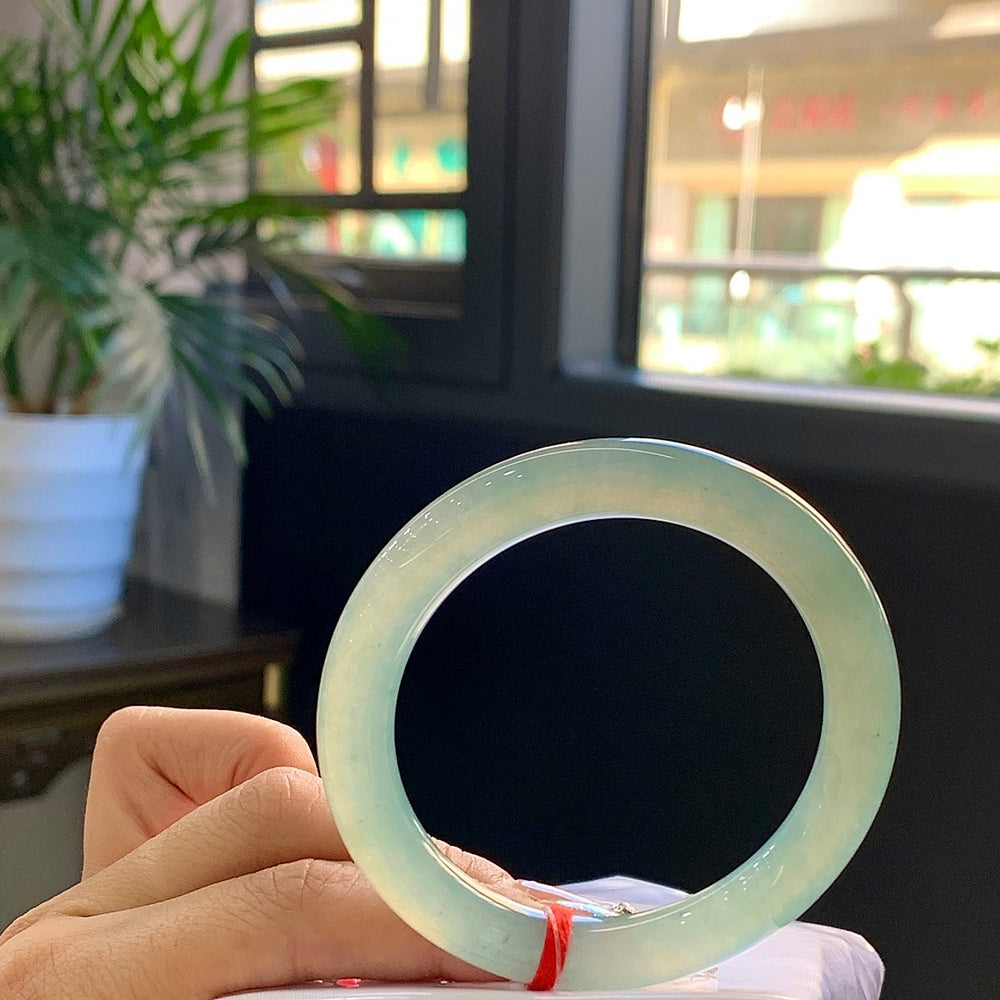 Silky Texture Jadeite Bangle · Size 53.8-9.5-9.3