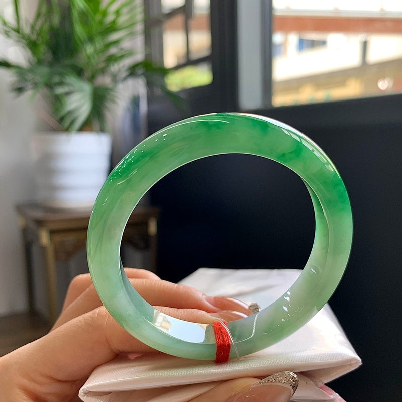 Green Floats Fine Condition Jadeite Bangle · Size 53-11.7-8