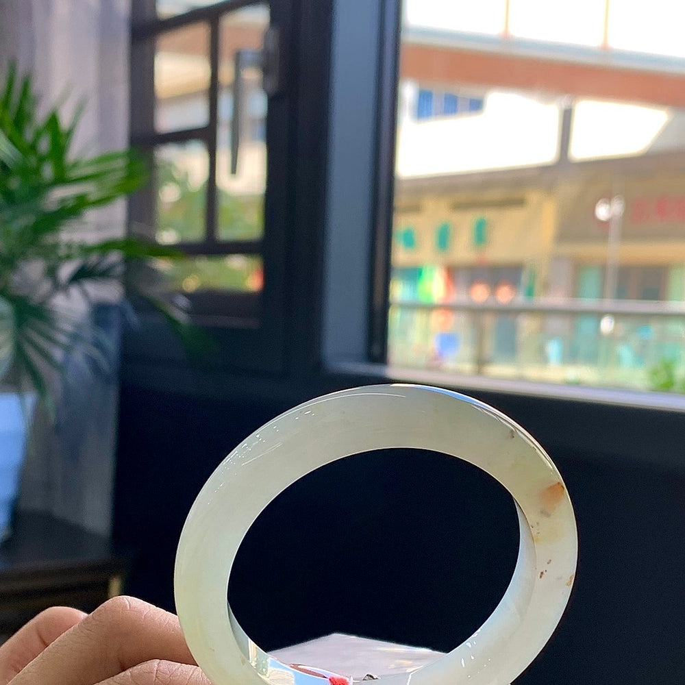 Round Profile Silky Texture Jadeite Bangle · Size 53.3-10.2-8.7