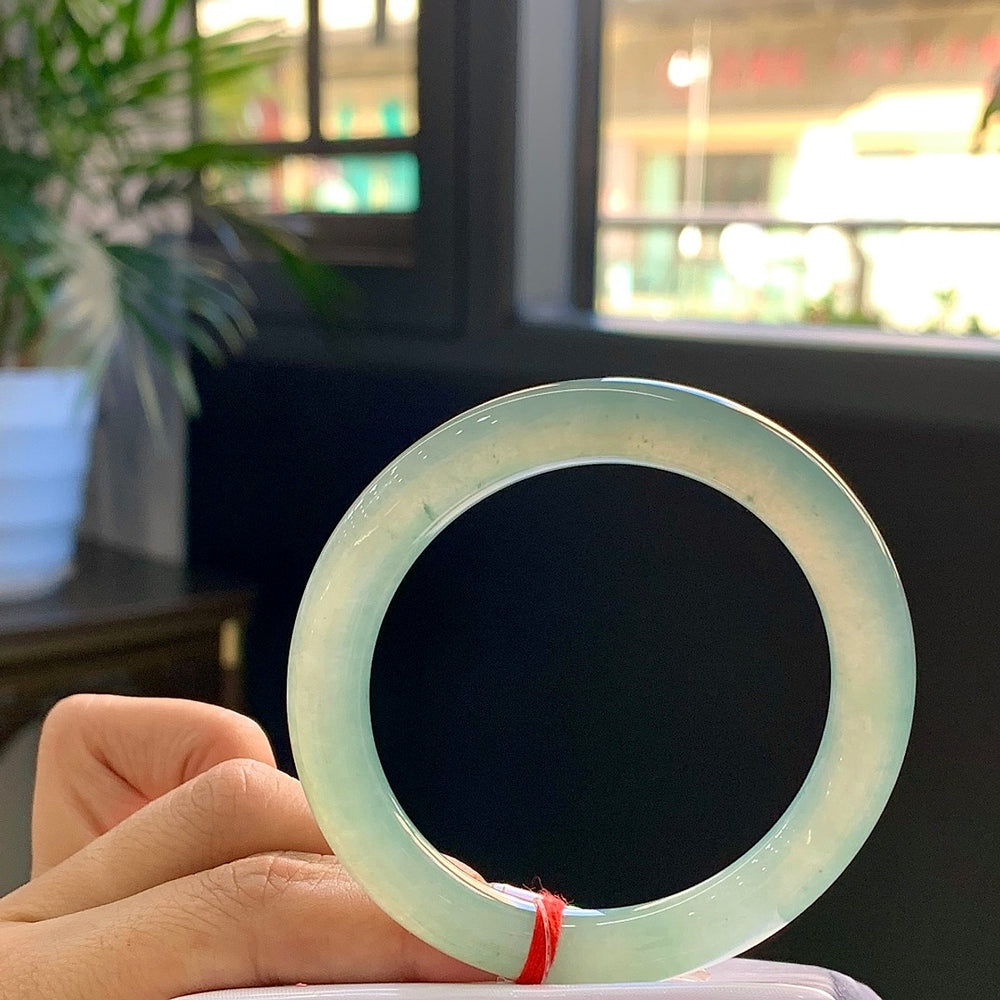 Silky Texture Jadeite Bangle · Size 53.8-9.5-9.3