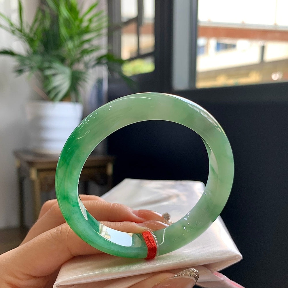 Green Floats Fine Condition Jadeite Bangle · Size 53-11.7-8