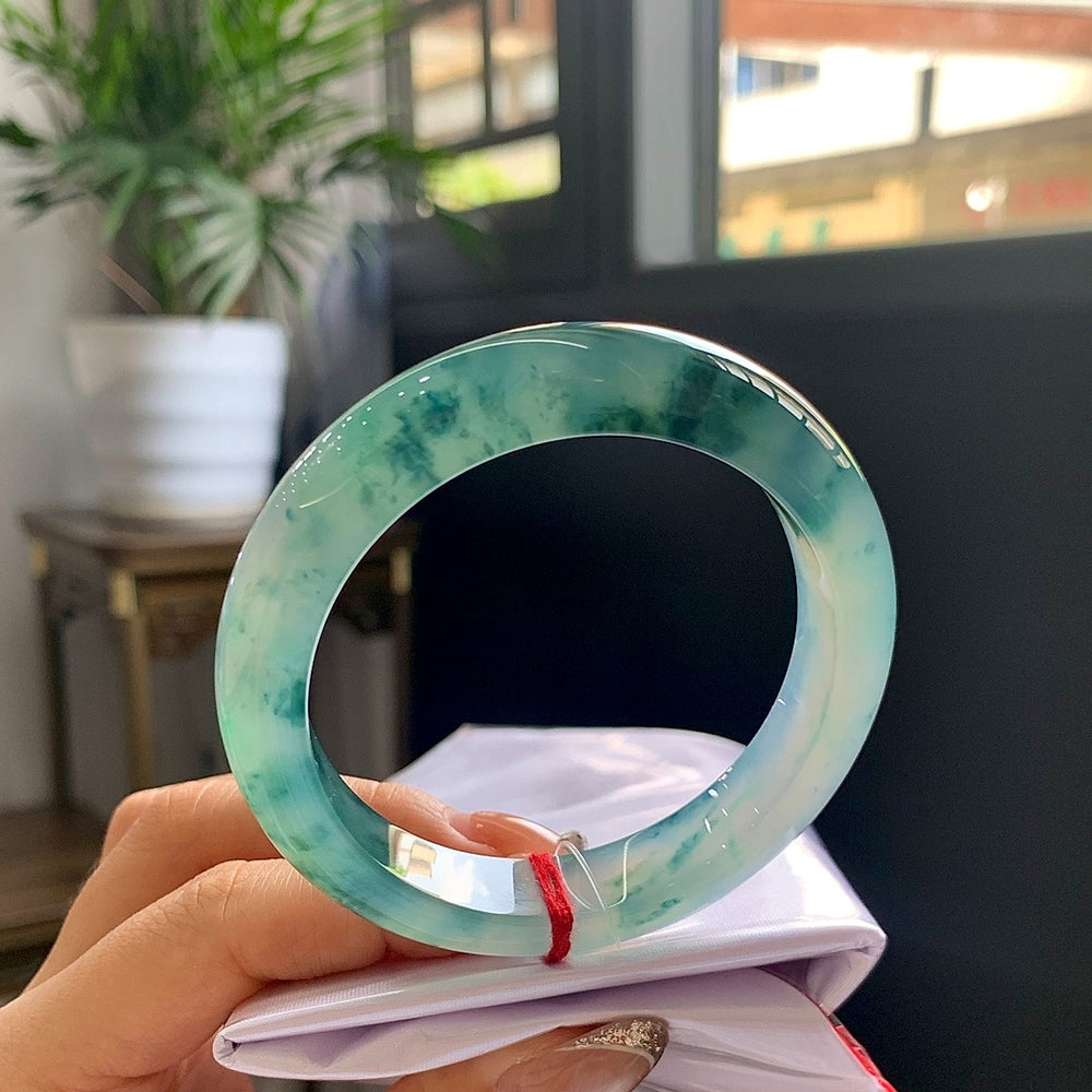 Fine Condition Jadeite Bangle · Size 55-12-9